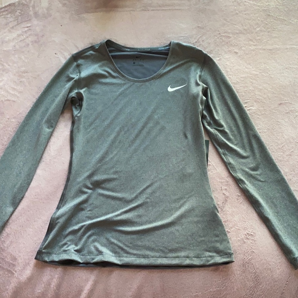 Gray Nike Pro Cool long sleeve shirt